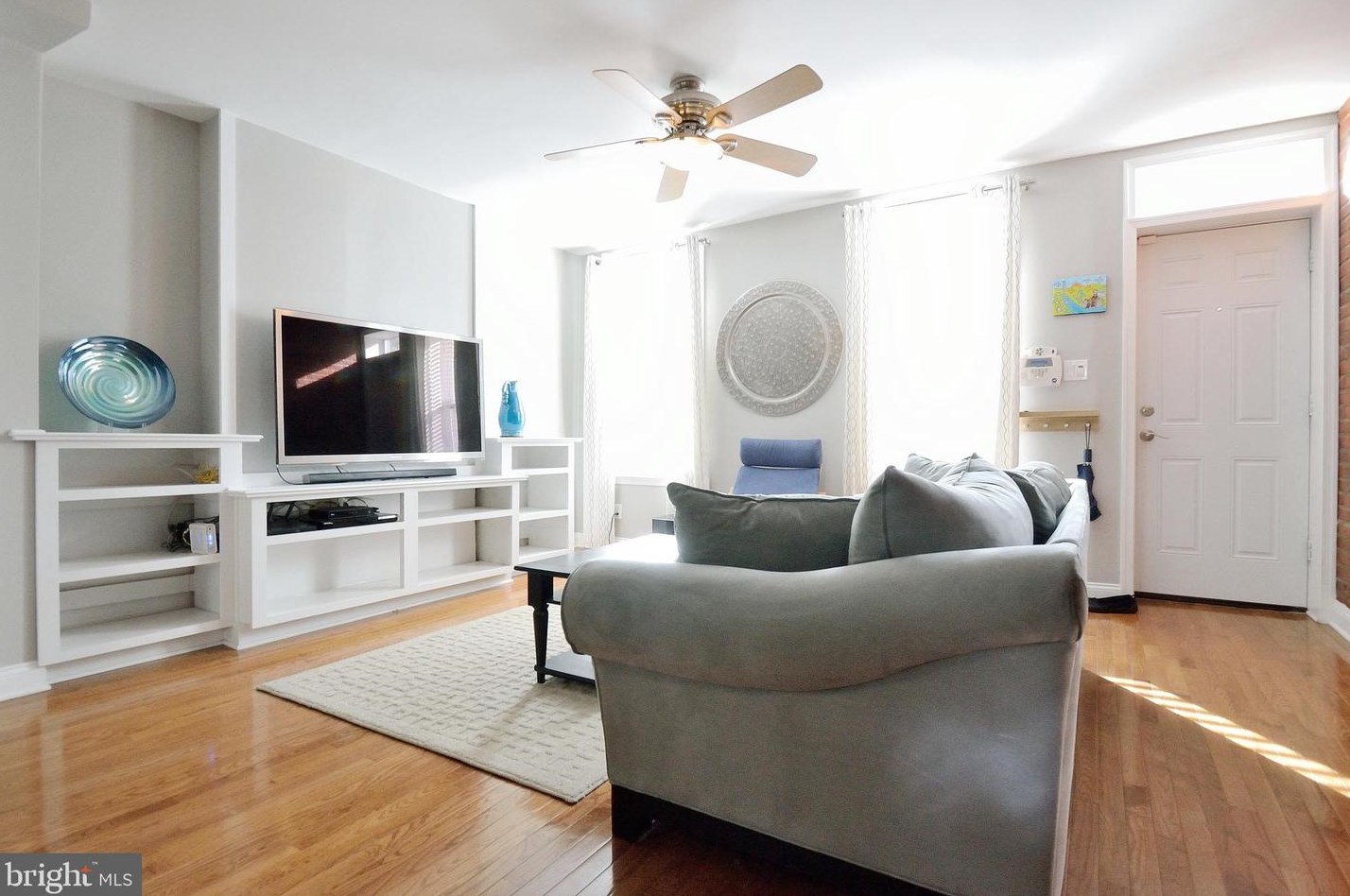 1635 Webster St, Philadelphia, PA 19146