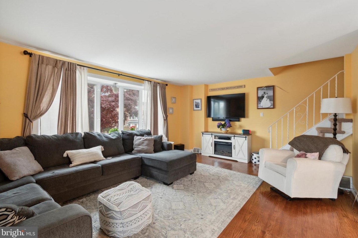 3333 Kayford Cir, Philadelphia, PA 19114-1601