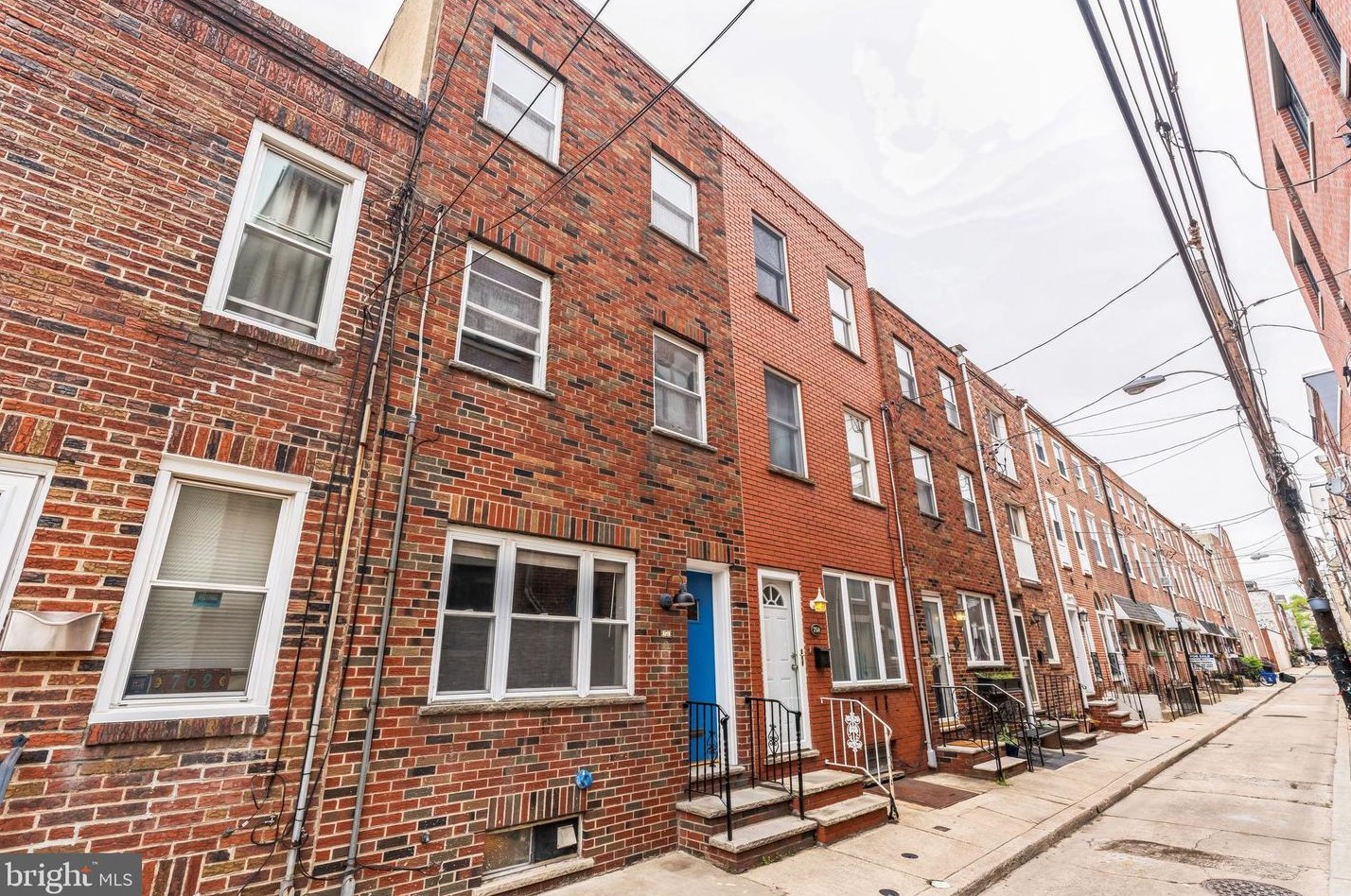 760 Mildred St, Philadelphia, PA 19147-2810