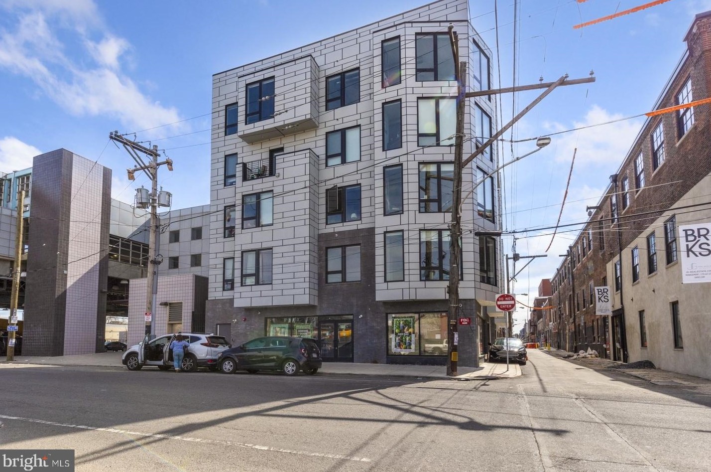 102 Berks St, Philadelphia PA  19122-0024 exterior