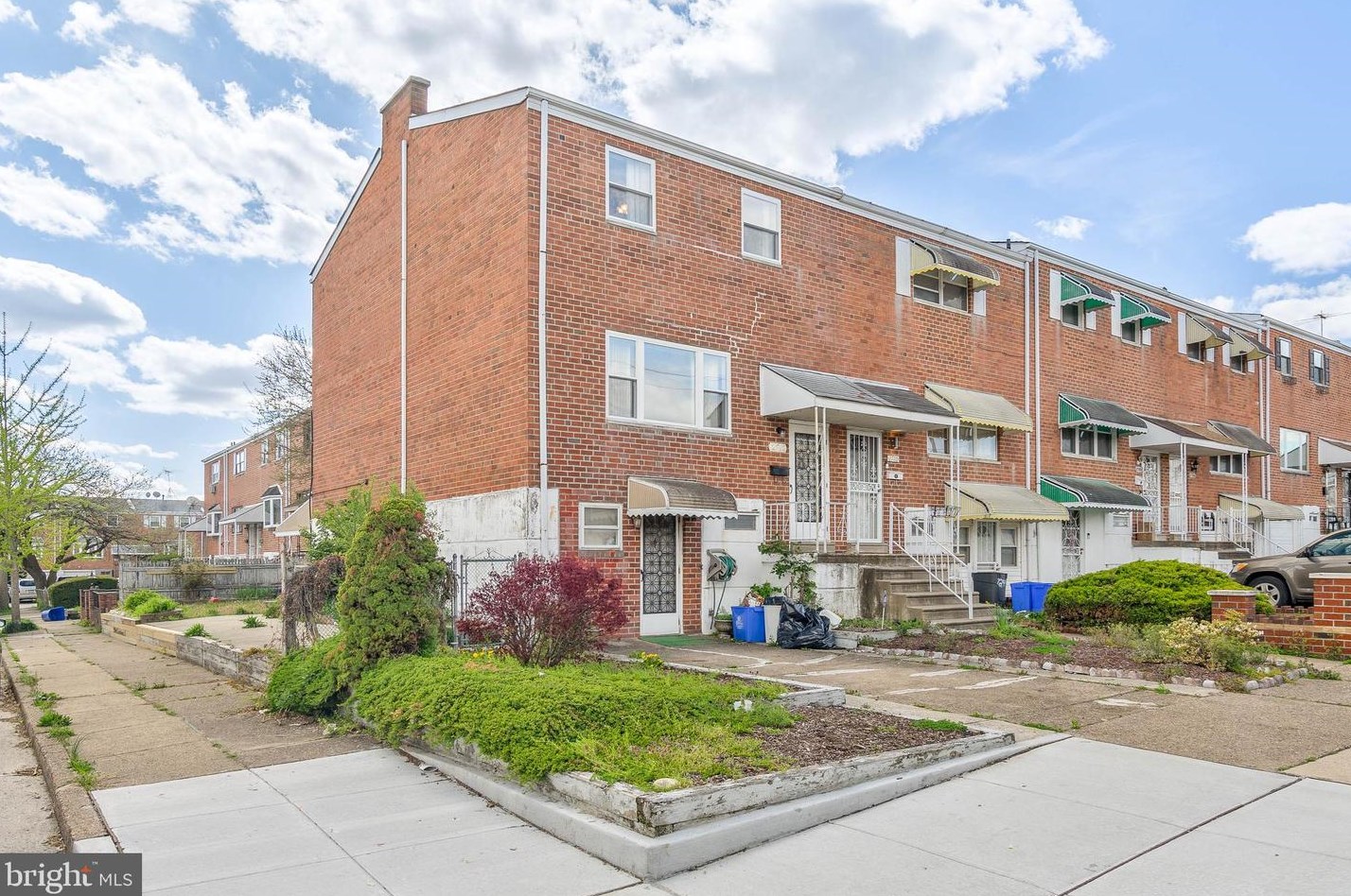 2712 73rd St, Philadelphia, PA 19153-2311