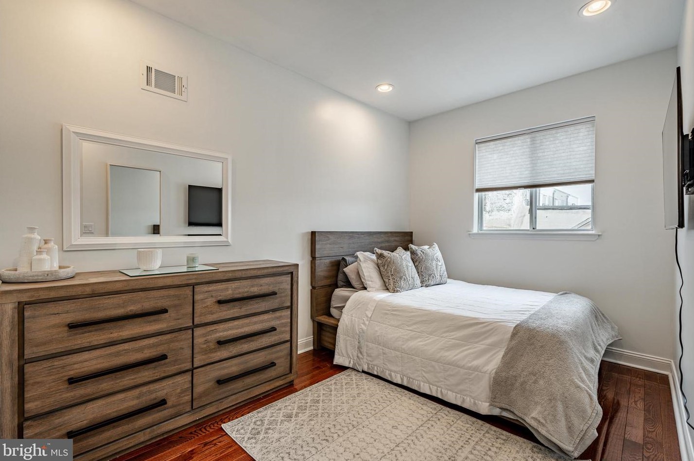 1125 Berks St, Philadelphia PA  19122-6006 exterior