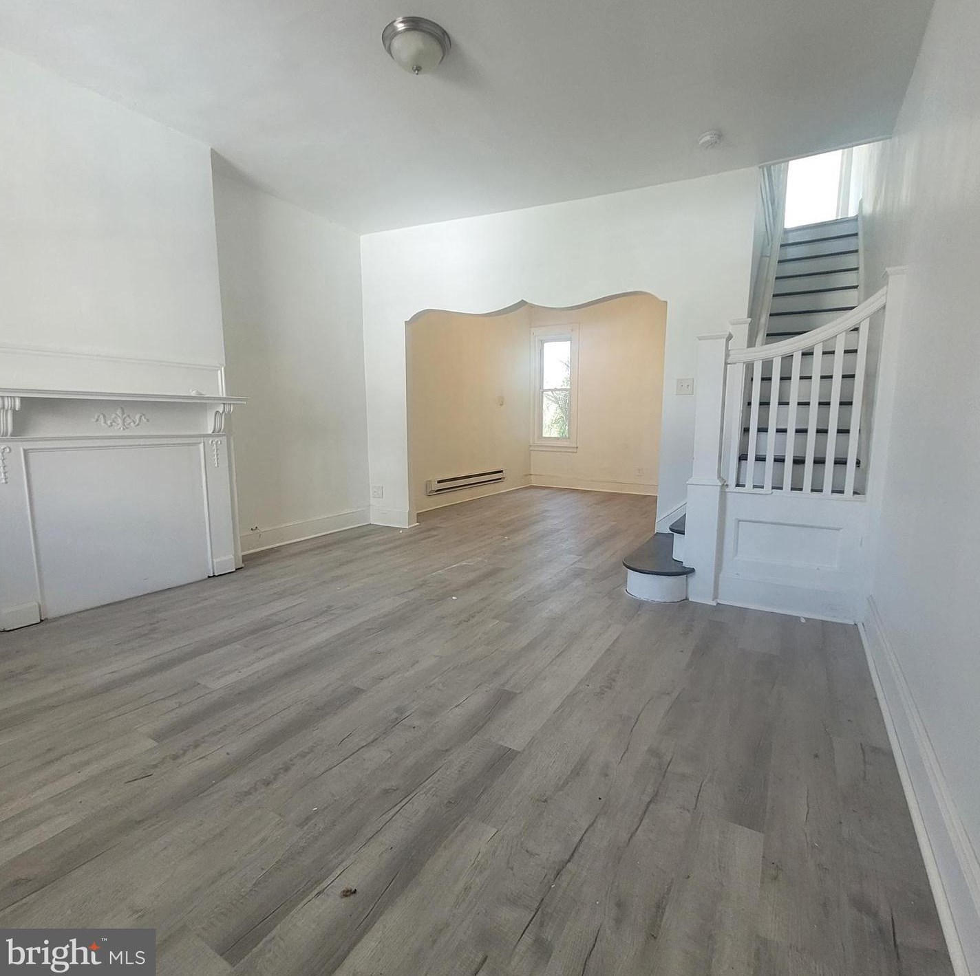 78 Clapier St, Philadelphia, PA 19144-5933