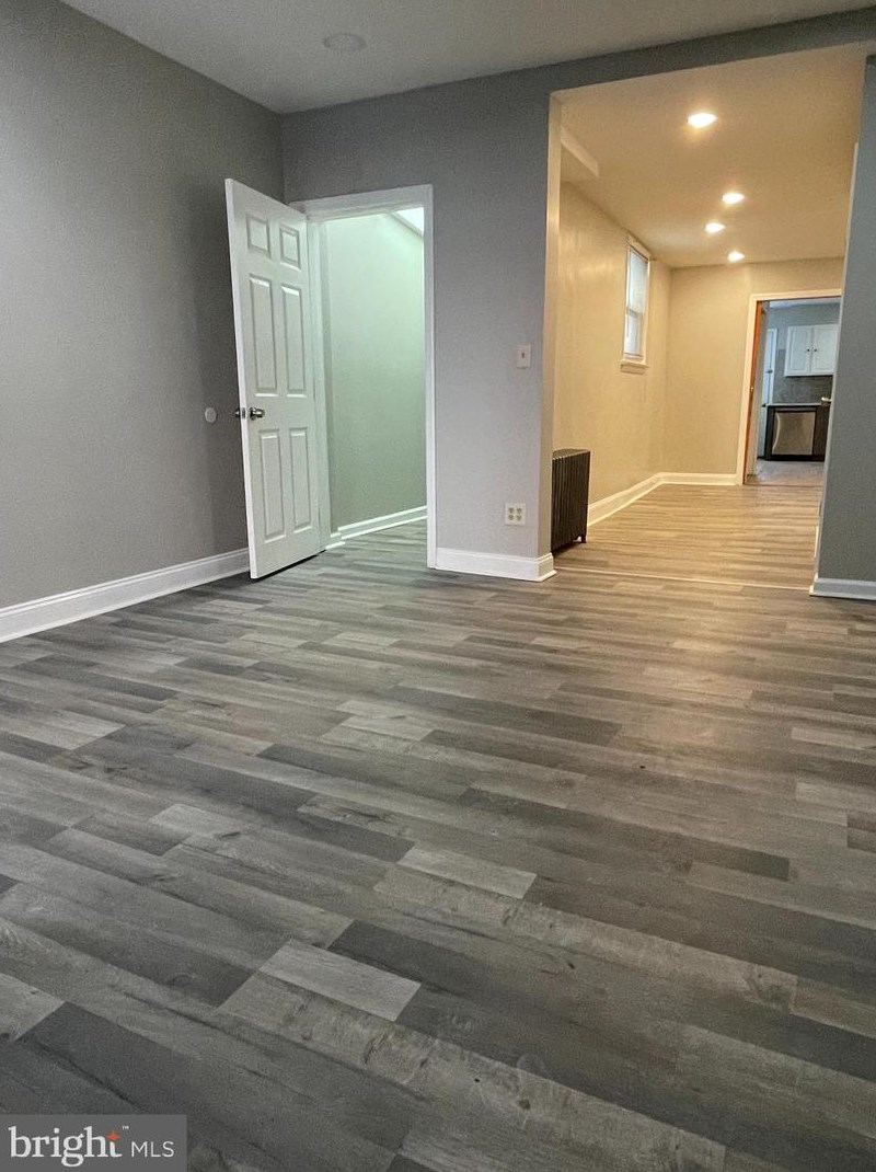 1524 Tasker St #1, Philadelphia, PA 19145