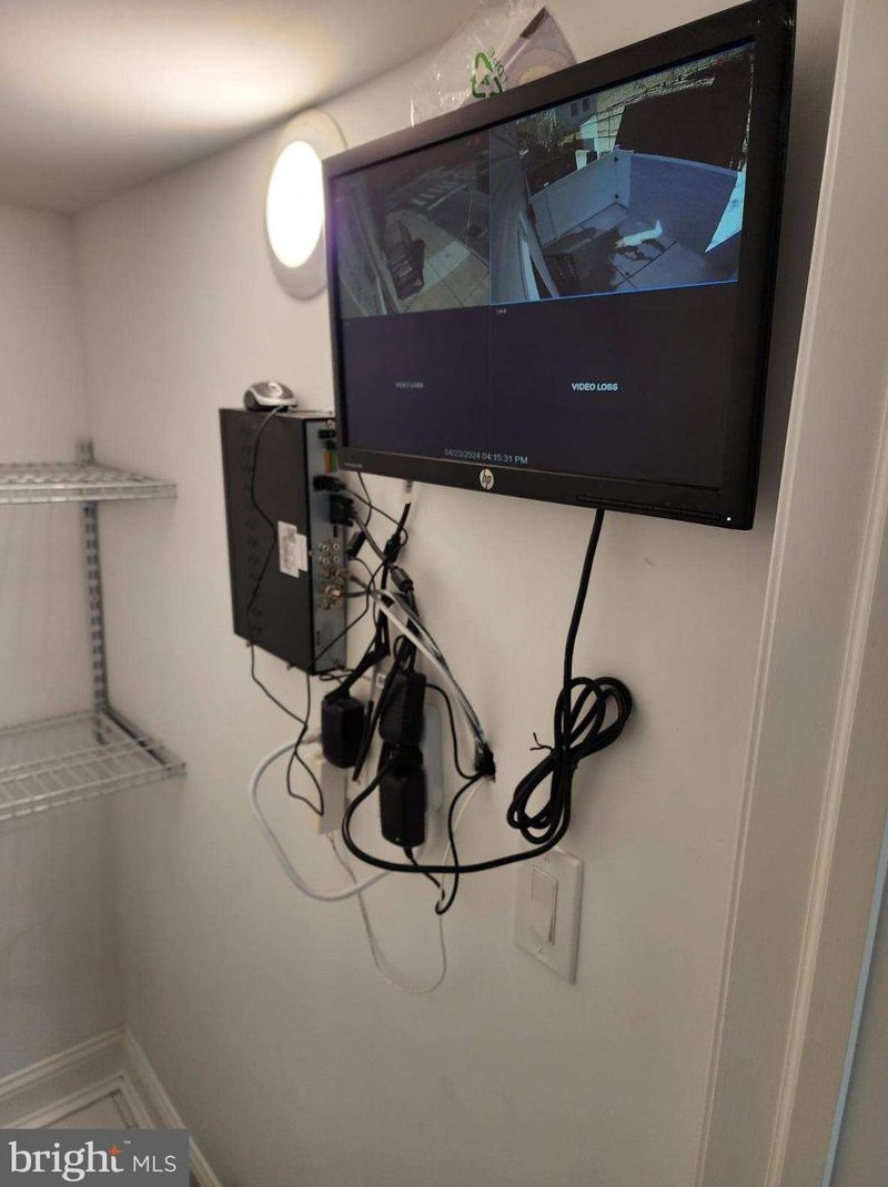 1345 32nd St, Philadelphia PA 19121-0044 exterior