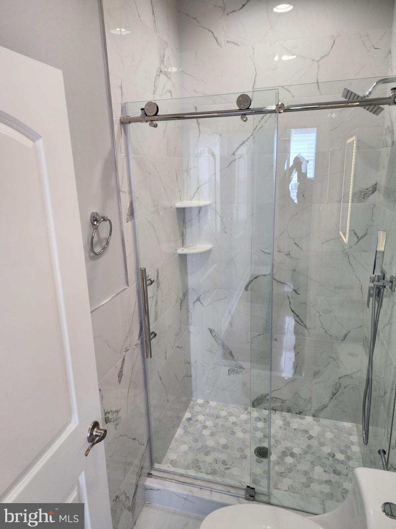 1345 32nd St, Philadelphia PA 19121-0044 exterior