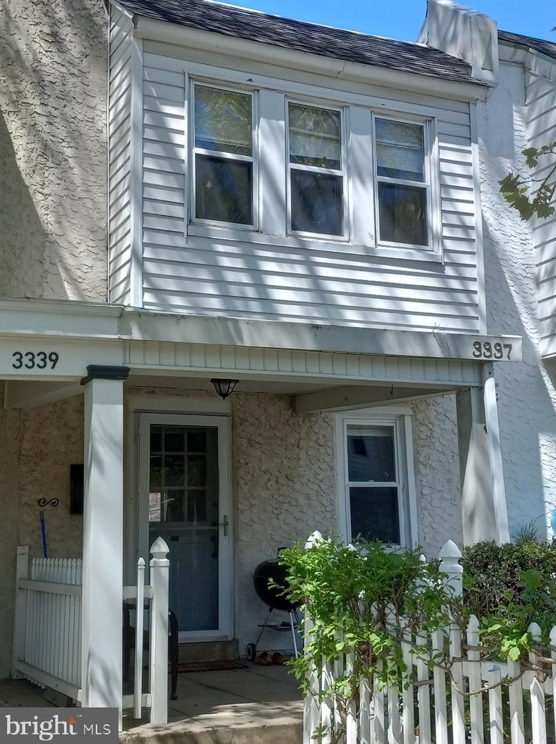 3337 Ainslie St, Philadelphia, PA 19129-1423