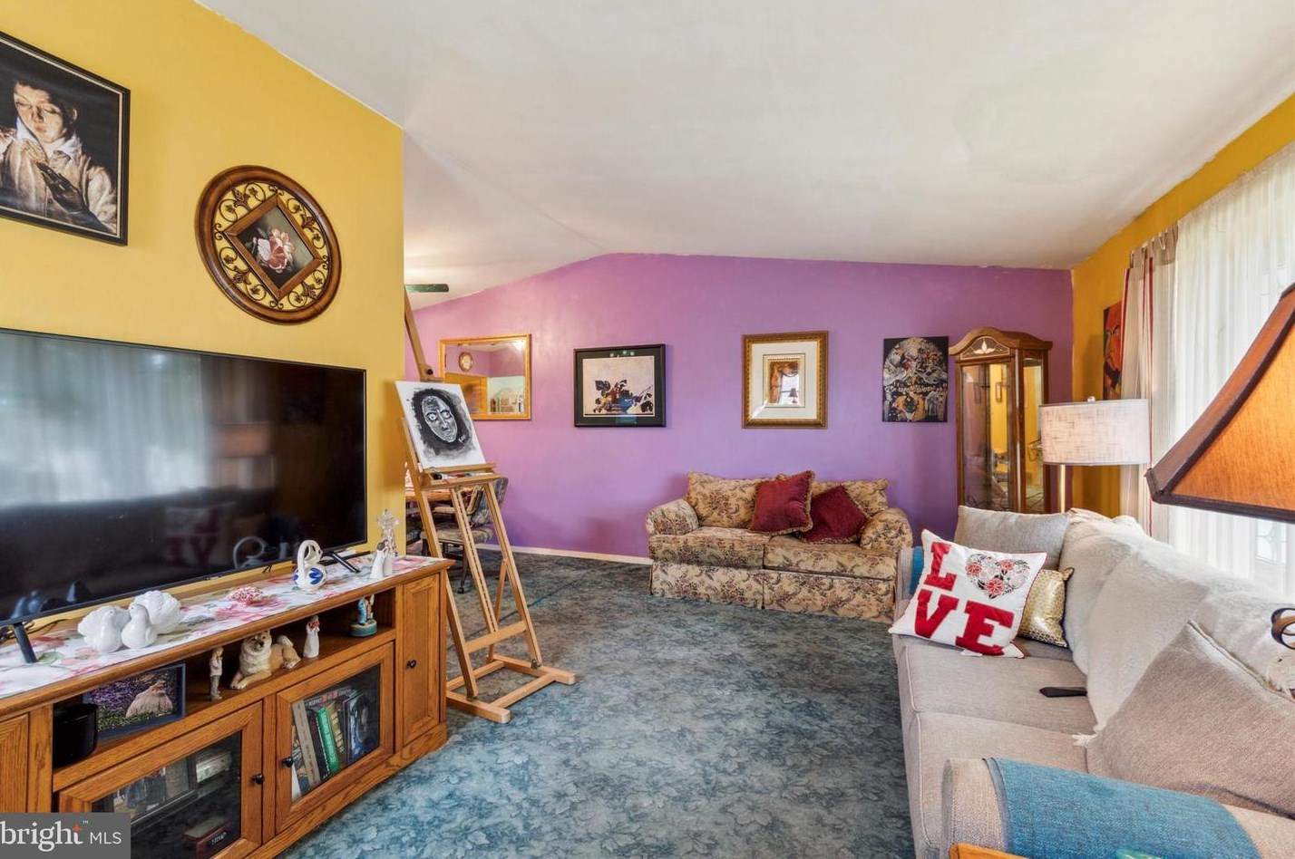 8817 Brous Ave, Philadelphia, PA 19152