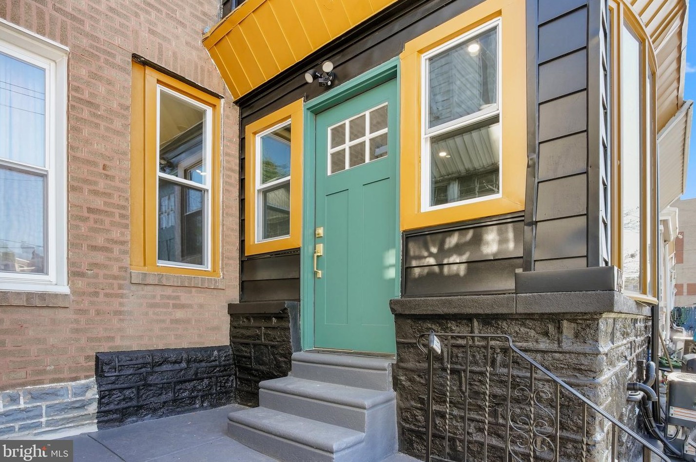 1445 Chew St, Philadelphia, PA 19141-2309