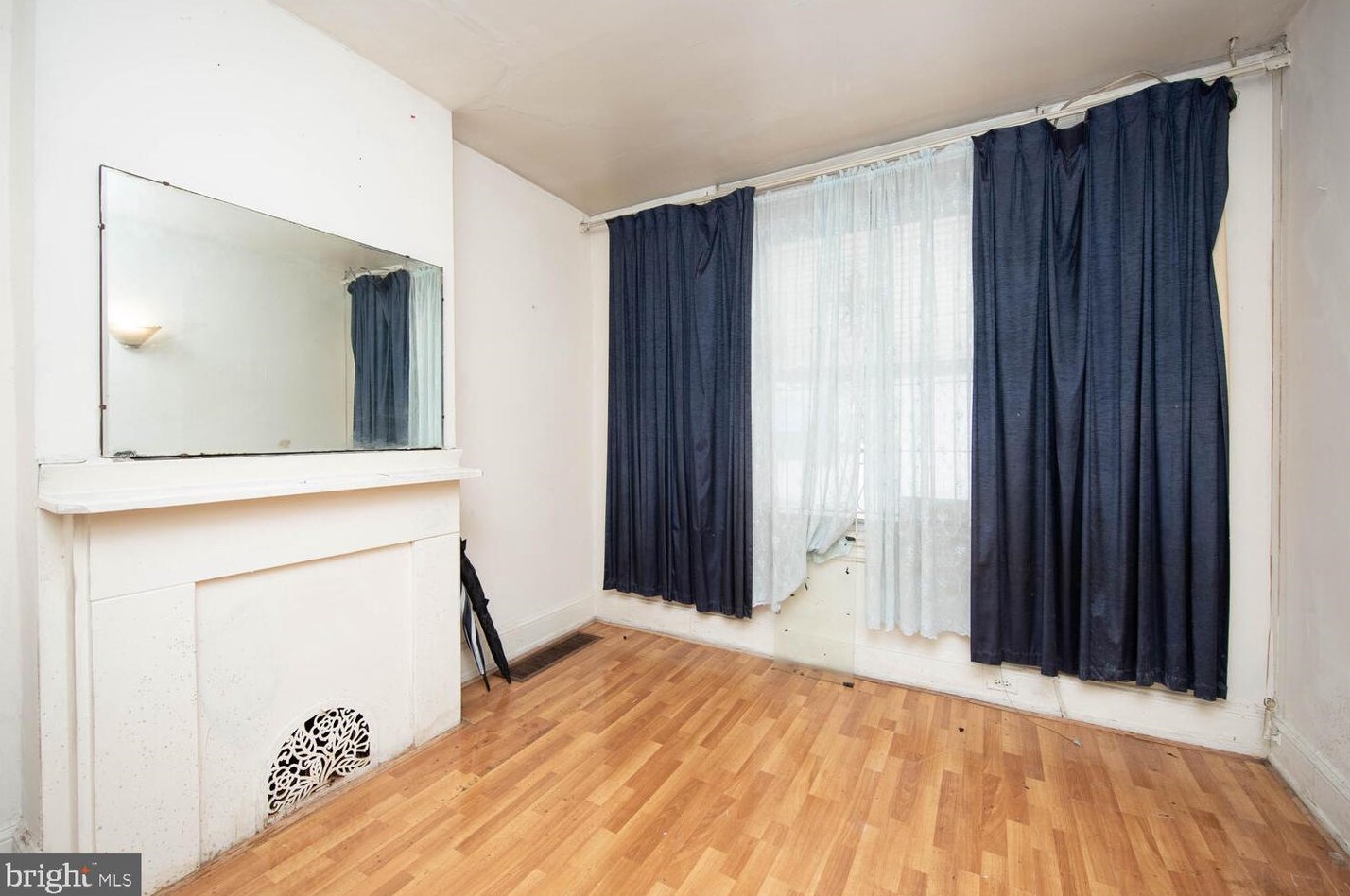 336 Holly St, Philadelphia, PA 19104-2247