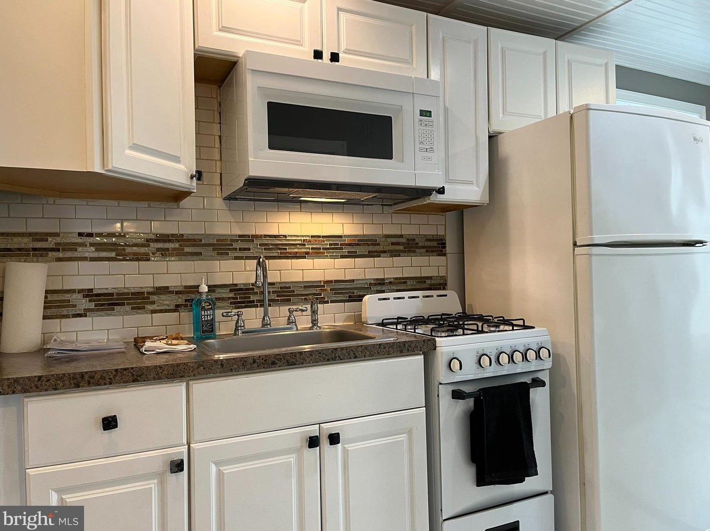 2666 Bridge St #3rd Floor Unit, Philadelphia, PA 19137