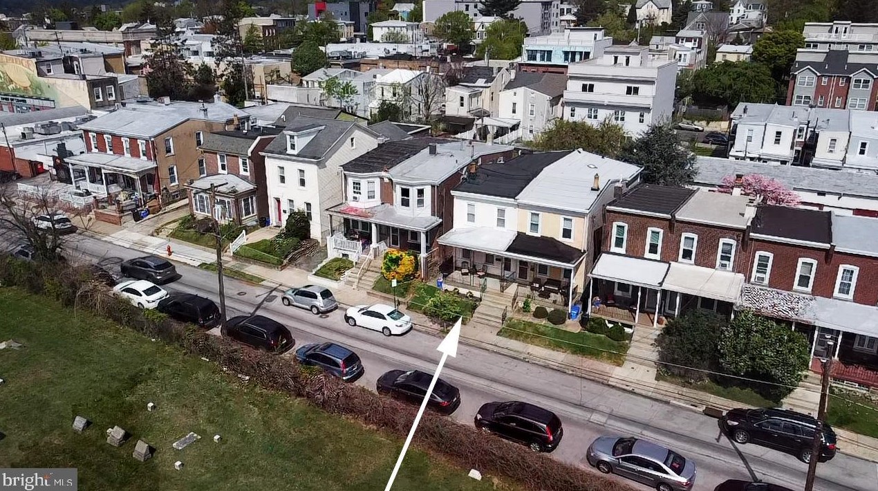 525 Conarroe St, Philadelphia, PA 19128-1629