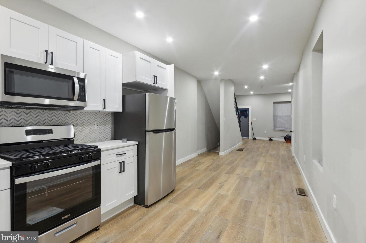 2240 Lambert St, Philadelphia, PA 19132-4816