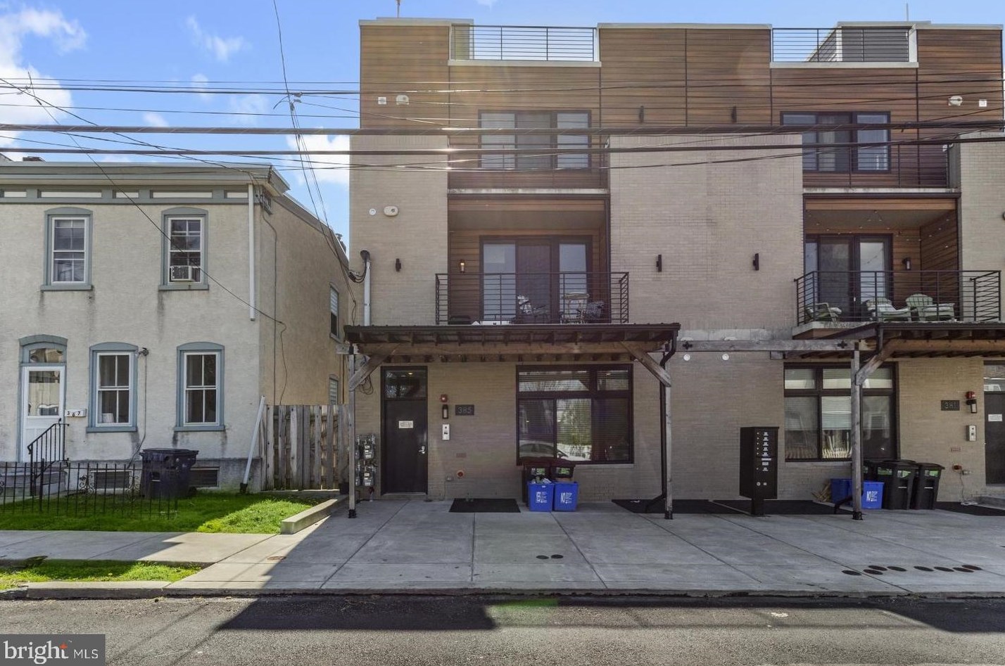 385 Martin St, Philadelphia PA  19128-4842 exterior