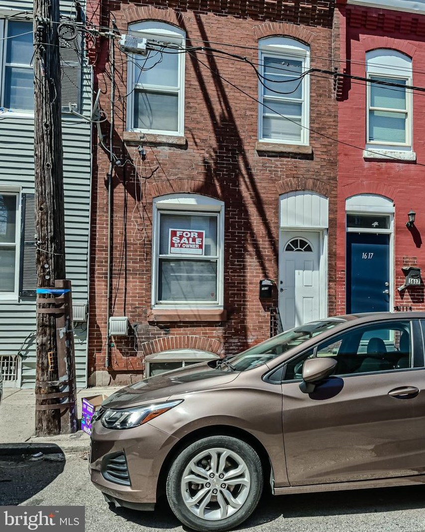 1619 Dounton St, Philadelphia, PA 19140-2907