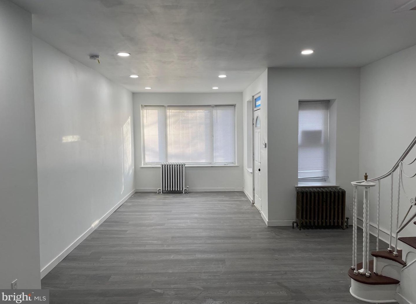 215 E Comly St, Philadelphia, PA 19120