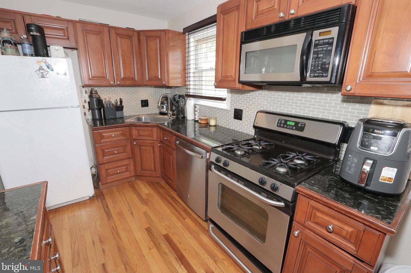 3714 Bellaire Rd, Philadelphia PA  19154-3011 exterior