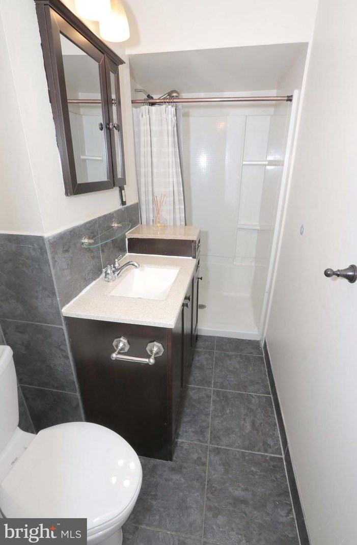 3714 Bellaire Rd, Philadelphia PA  19154-3011 exterior