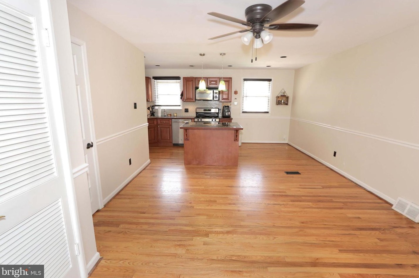 3714 Bellaire Rd, Philadelphia PA  19154-3011 exterior