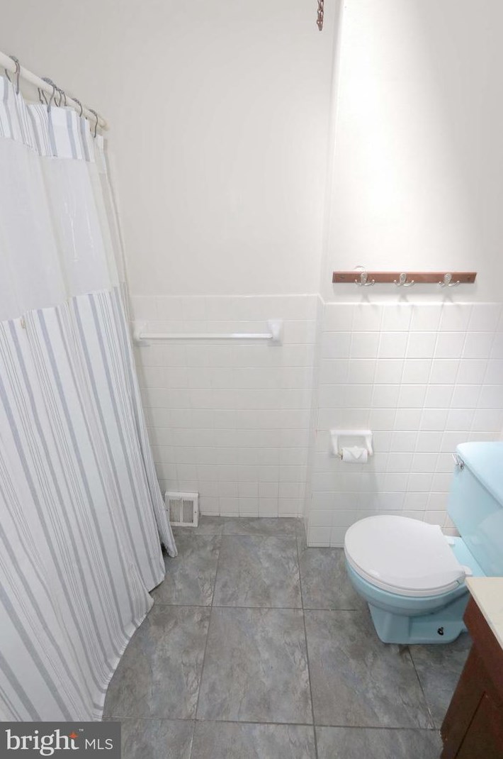 3714 Bellaire Rd, Philadelphia PA  19154-3011 exterior