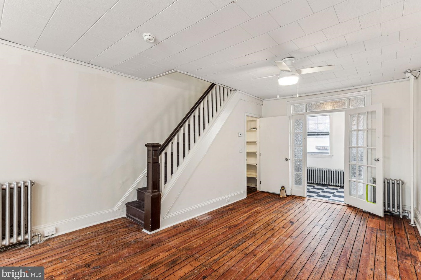 1826 S Alder St, Philadelphia, PA 19148