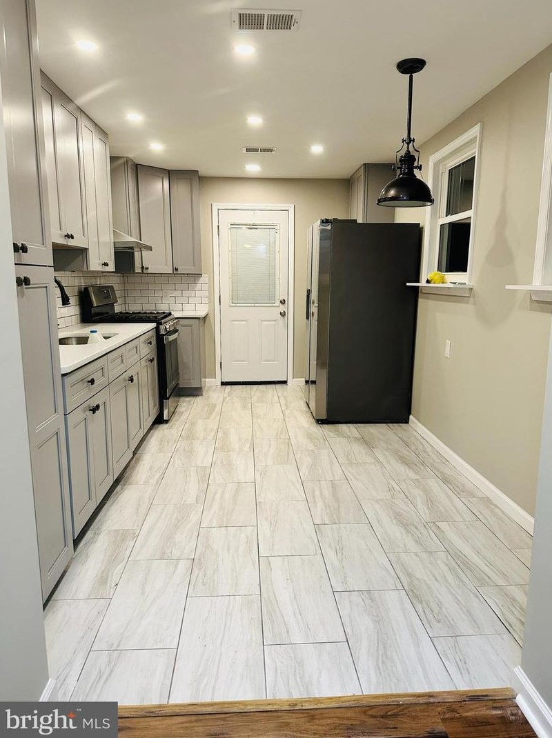 2758 Plum St, Philadelphia PA  19137-1606 exterior