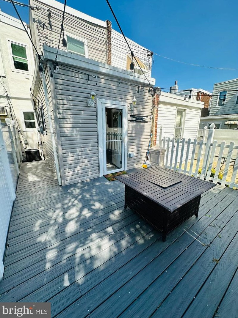 2758 Plum St, Philadelphia PA  19137-1606 exterior