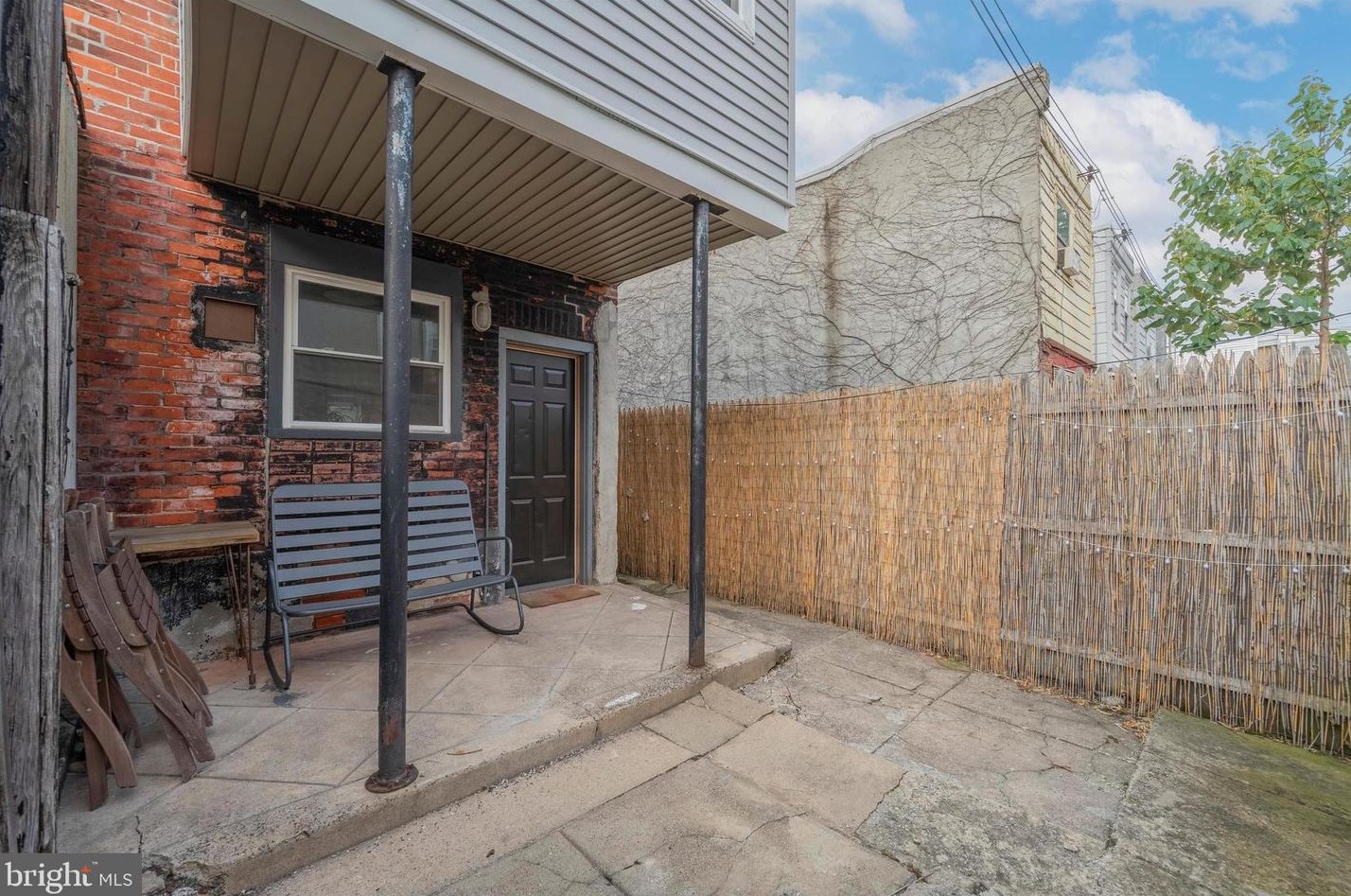 1820 Mcclellan St, Philadelphia PA 19145-2111 exterior