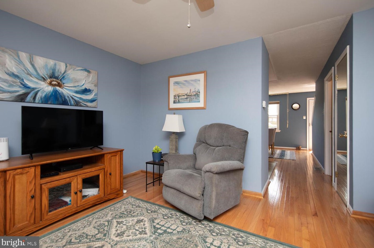 3606 Merrick Rd, Philadelphia PA 19129-1615 exterior