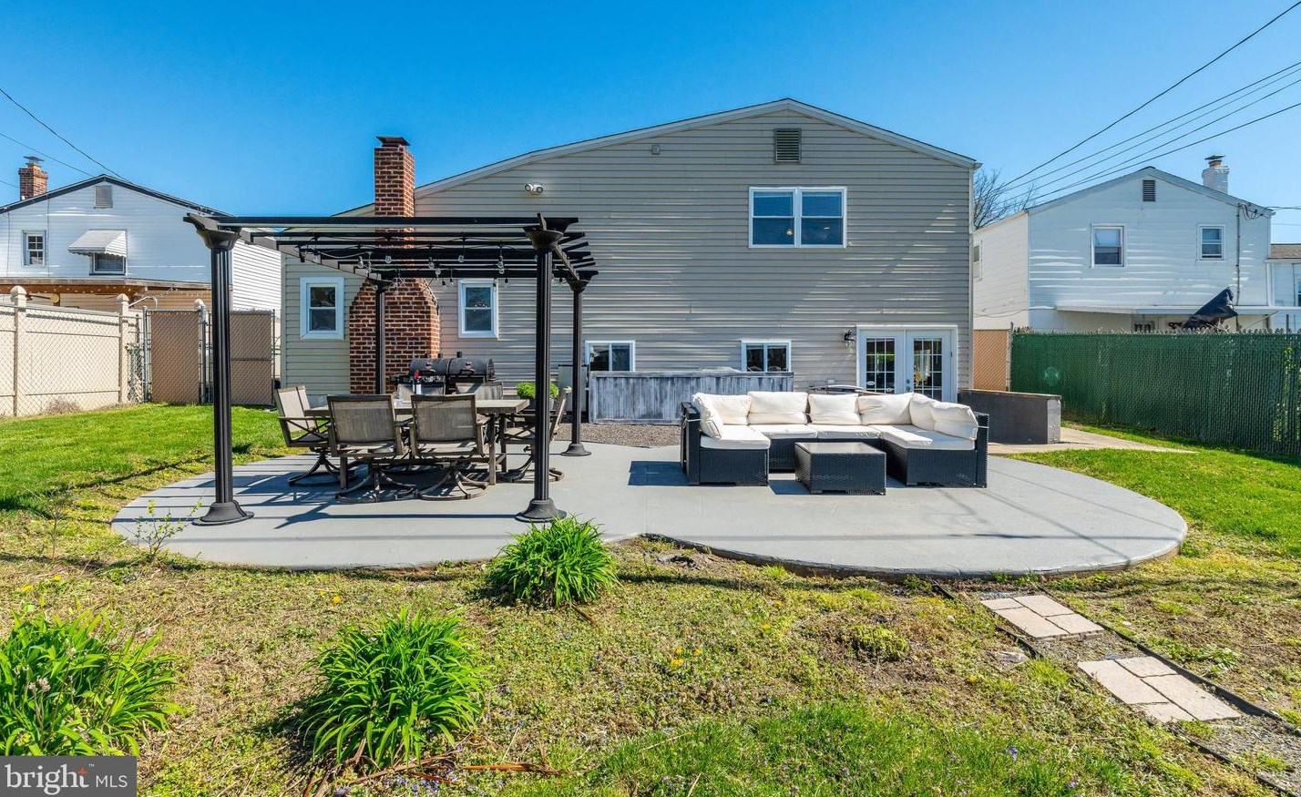 1112 Norwalk Rd, Philadelphia PA 19115-2512 exterior