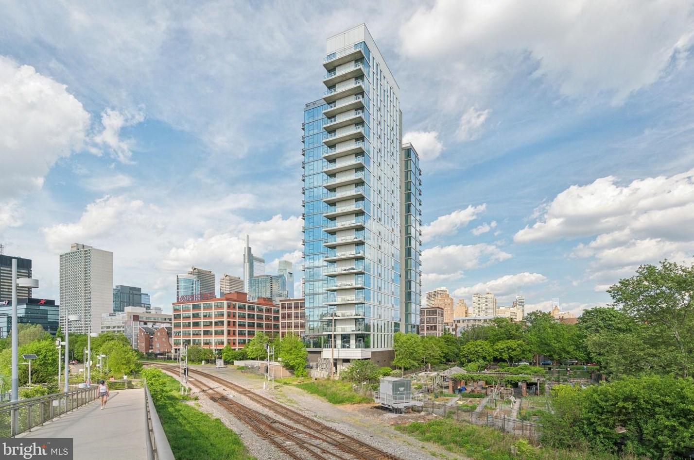 210 25th St, Philadelphia PA  19103-0055 exterior