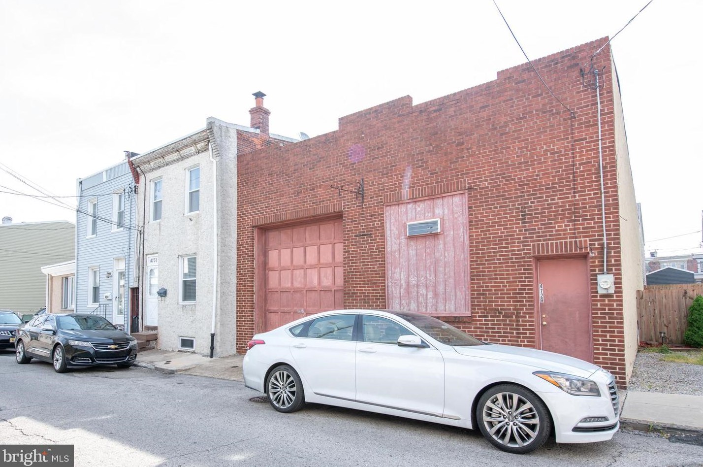 4729 Almond St, Philadelphia, PA 19137-1702