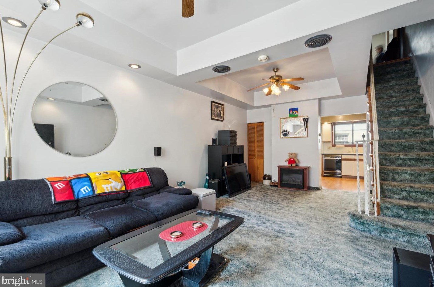 2126 S Hicks St, Philadelphia, PA 19145