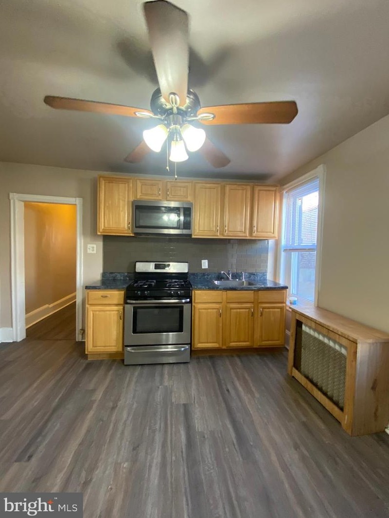 315 Simpson St, Philadelphia, PA 19139-1026