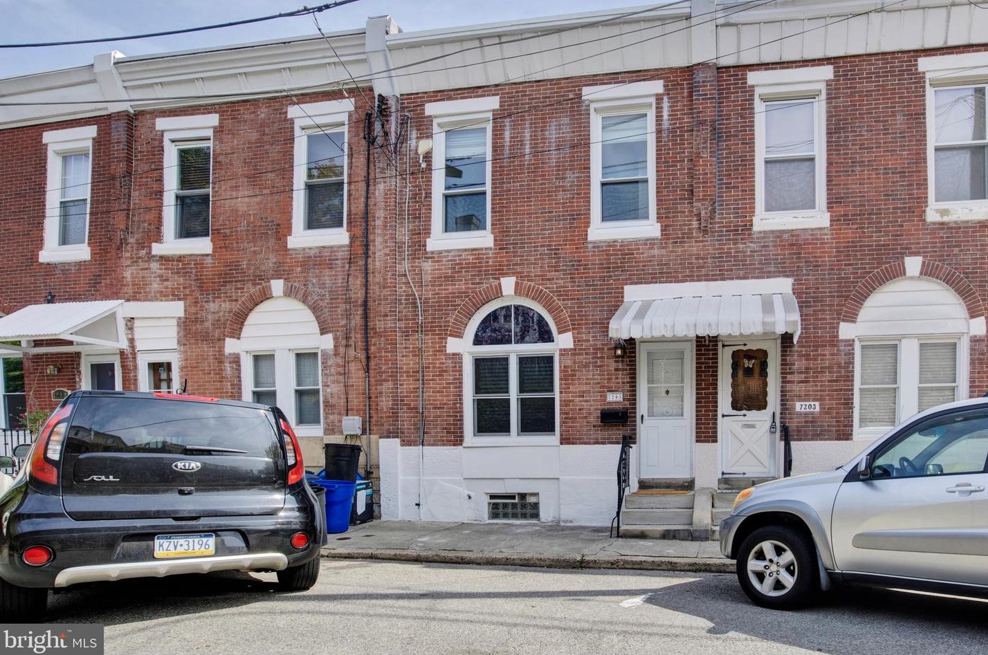 7205 Howard Ter, Philadelphia, PA 19119-1711