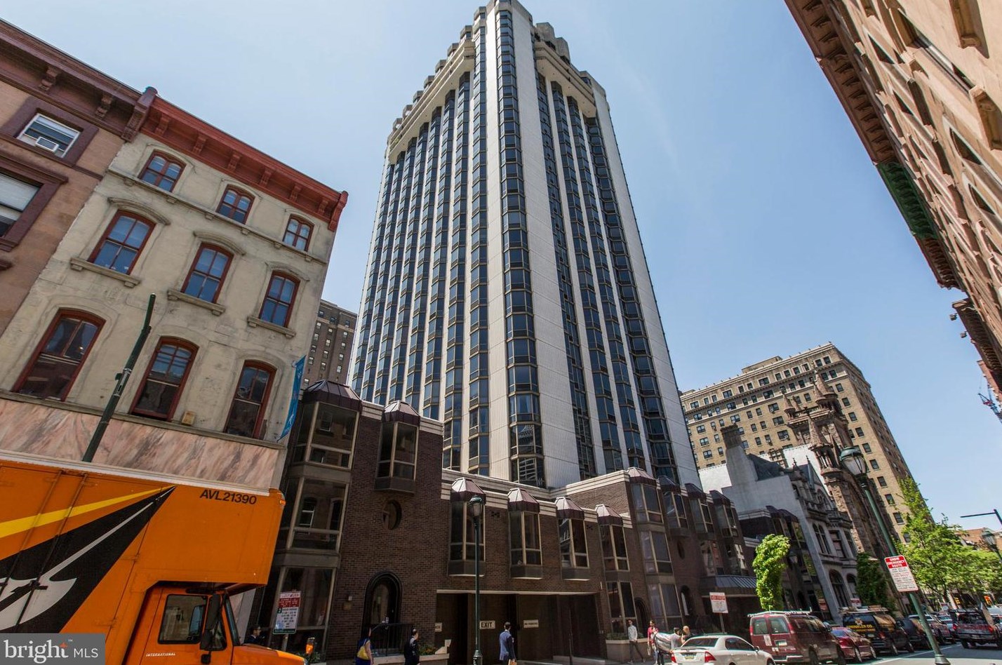 2018 Walnut St, Philadelphia PA  19103-5608 exterior