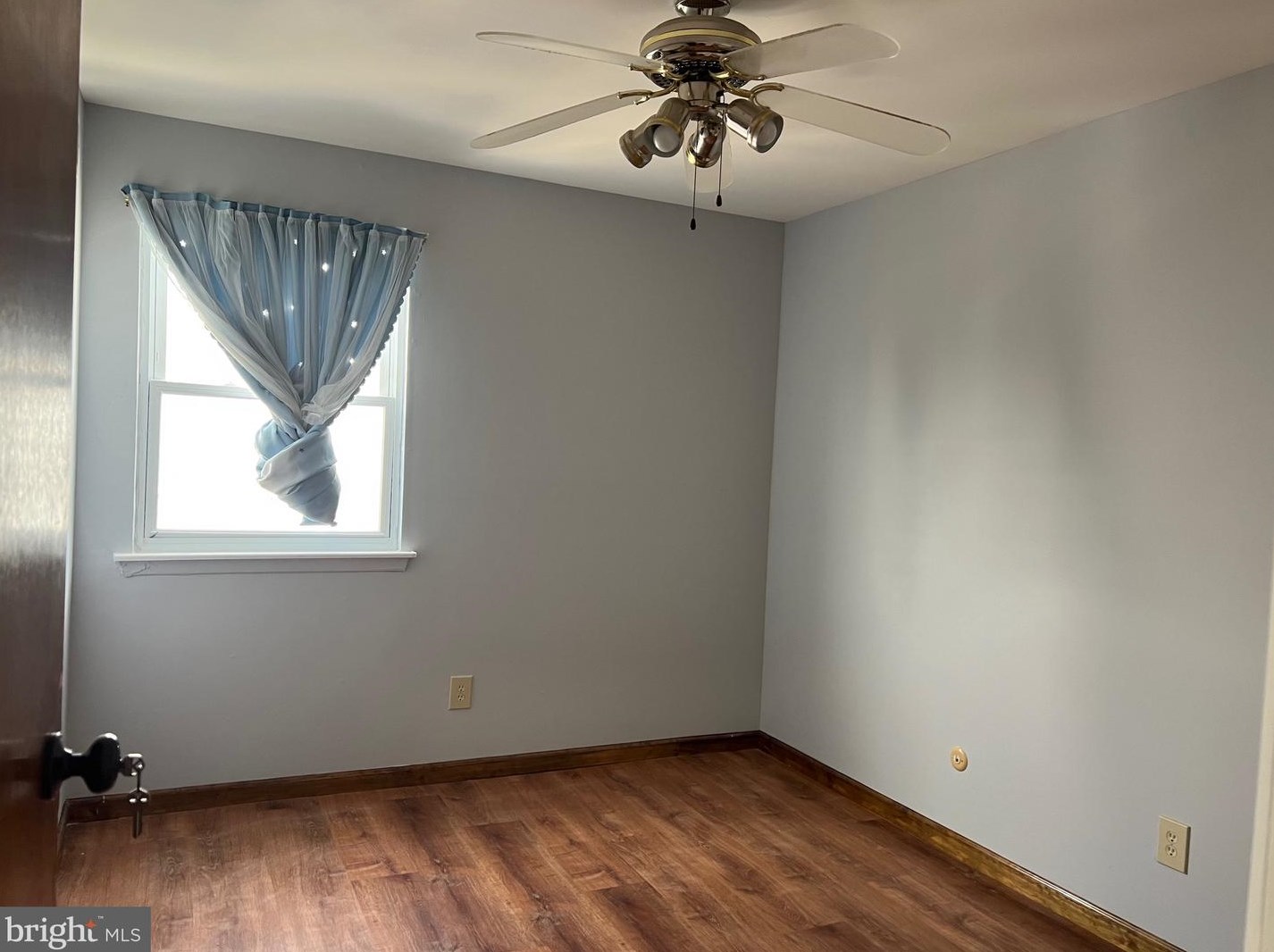 9946 Wingtip Rd, Philadelphia PA 19115-1708 exterior