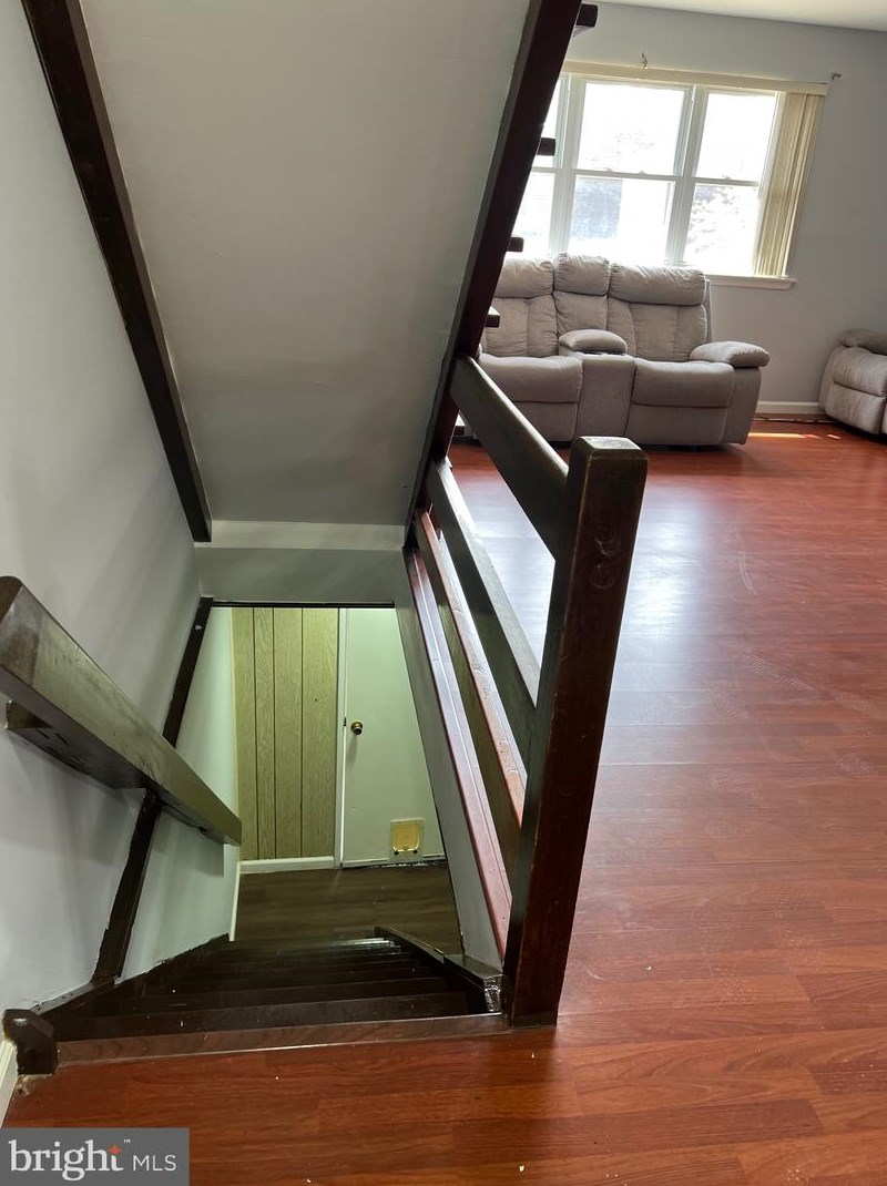 9946 Wingtip Rd, Philadelphia PA 19115-1708 exterior