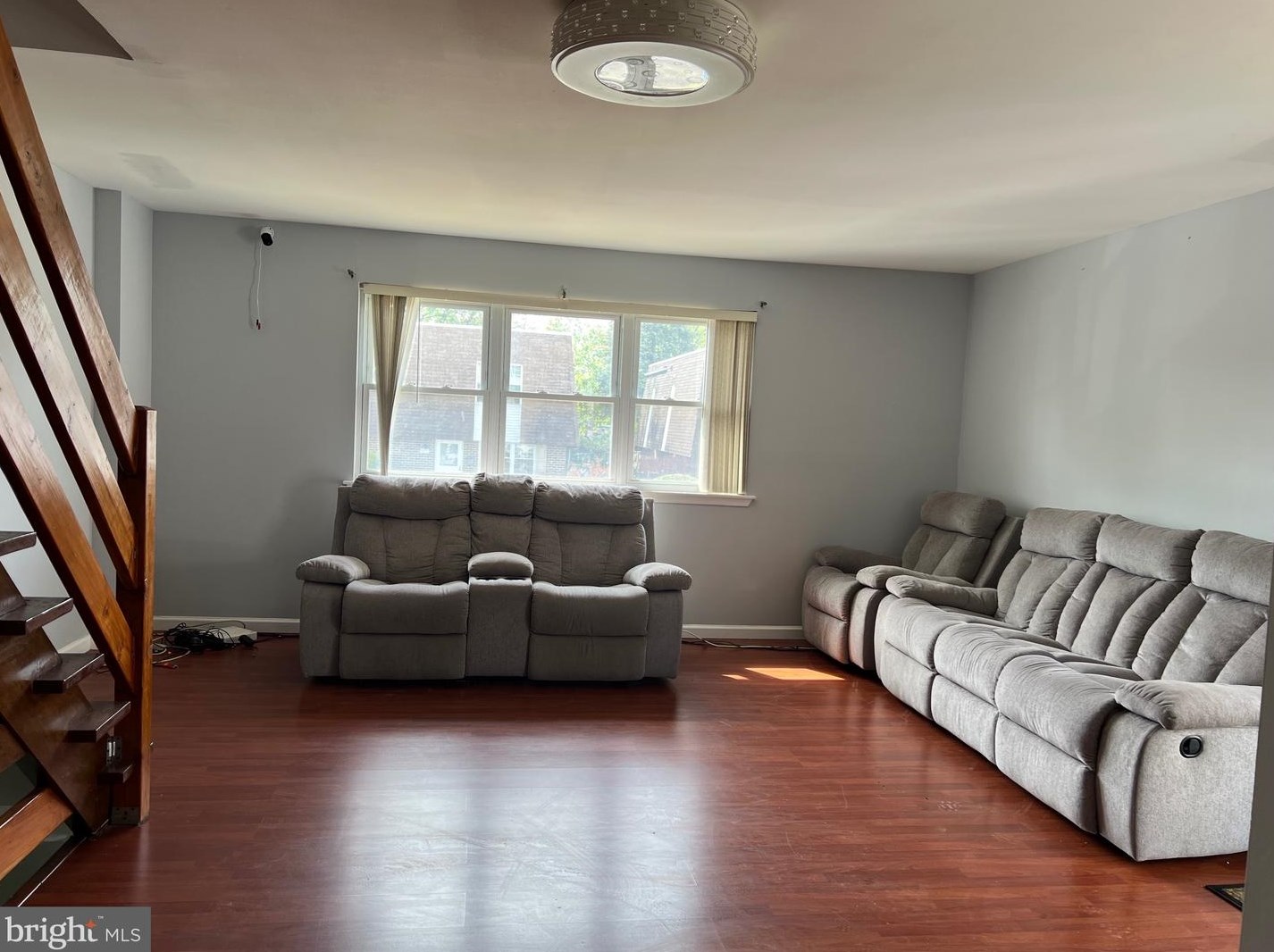 9946 Wingtip Rd, Philadelphia PA 19115-1708 exterior