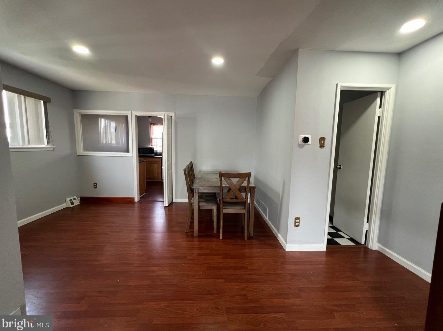 9946 Wingtip Rd, Philadelphia PA 19115-1708 exterior