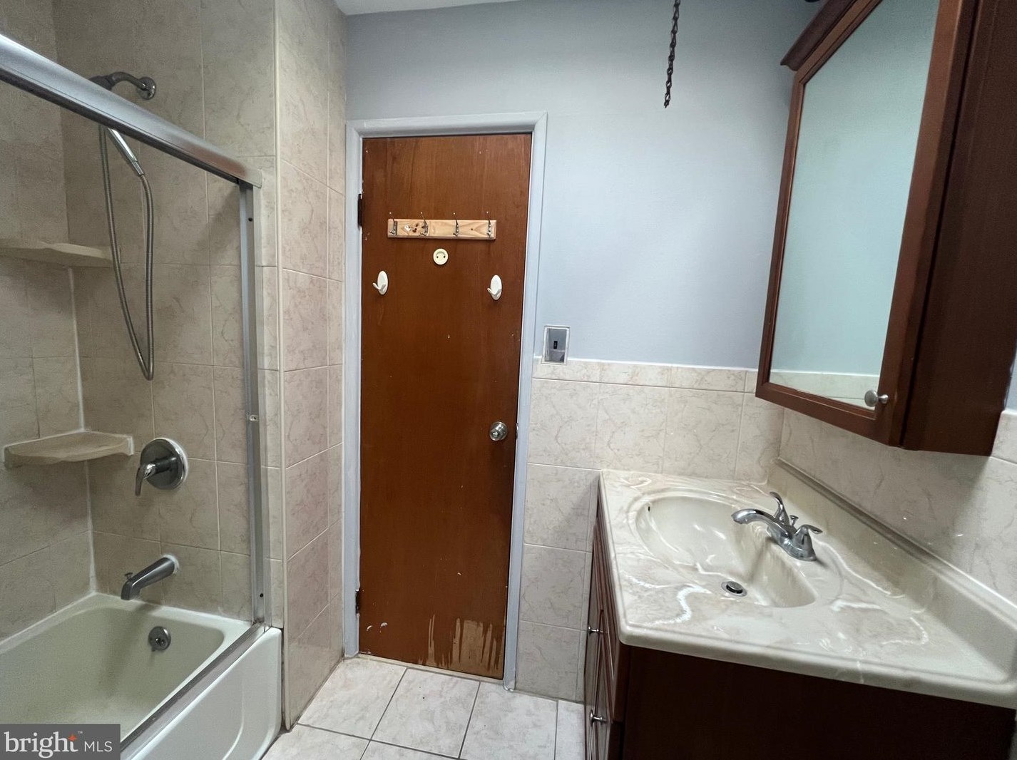 9946 Wingtip Rd, Philadelphia PA 19115-1708 exterior