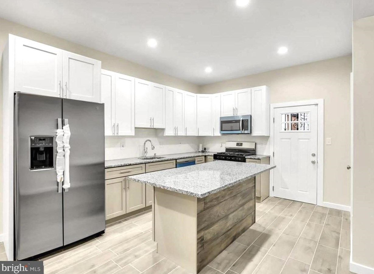 5836 Springfield Ave, Philadelphia PA  19143-5228 exterior