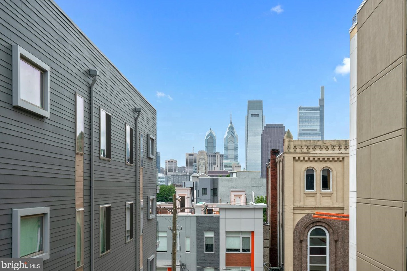 1640 Cambridge St, Philadelphia PA  19130-0016 exterior