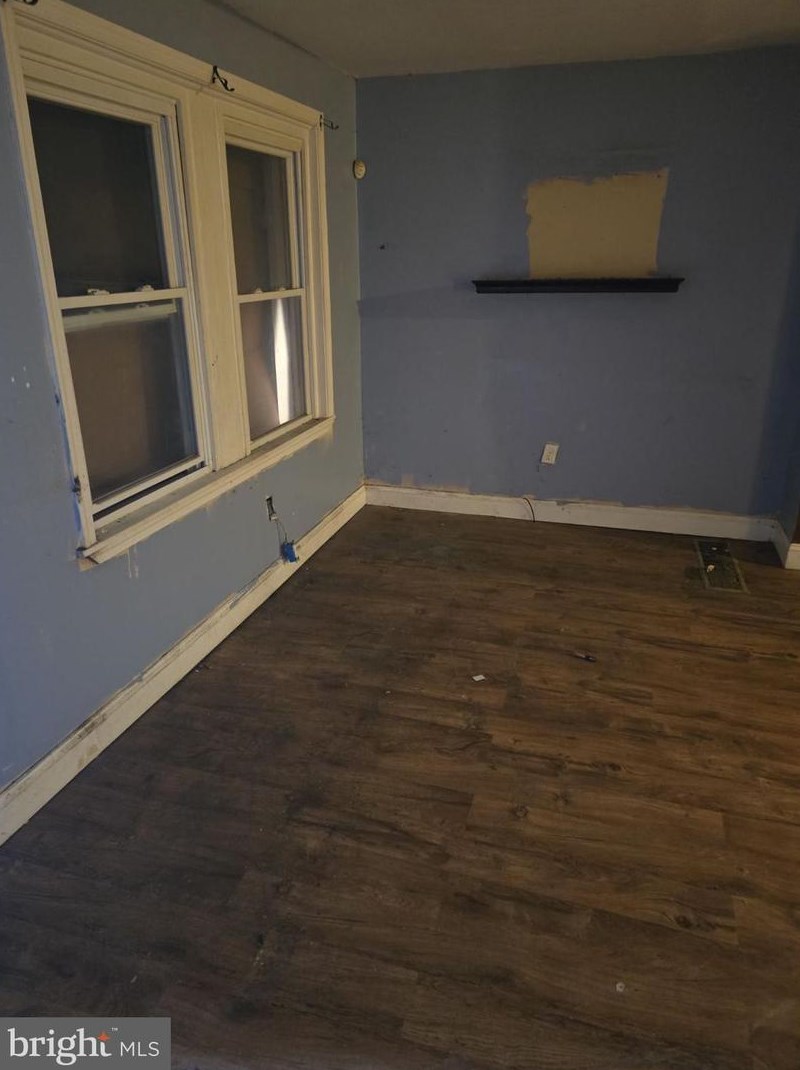 2654 Carroll St, Philadelphia, PA 19142-2115