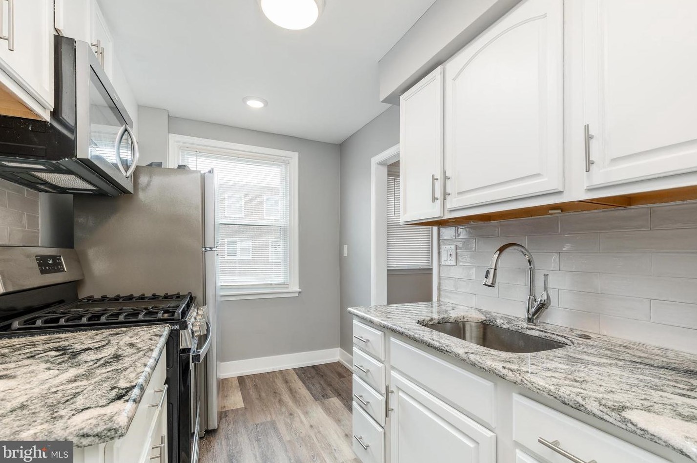 8037 Terry St, Philadelphia PA  19136-2611 exterior