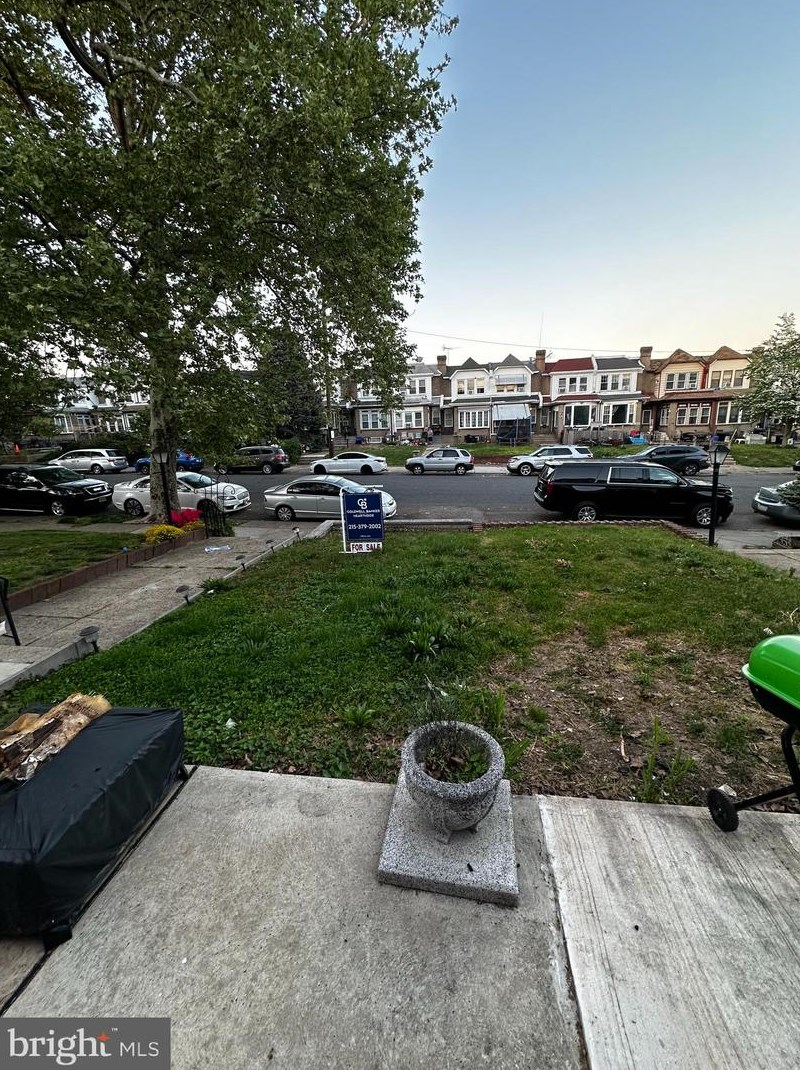 3540 Oakmont St, Philadelphia, PA 19136-3521