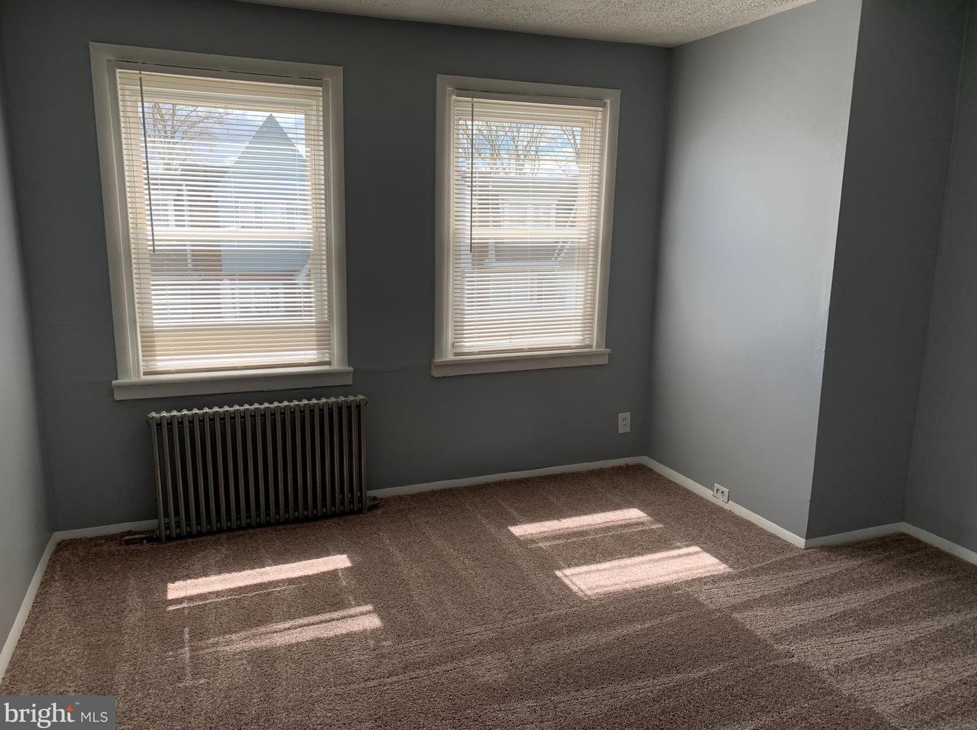 937 Brill St, Philadelphia PA 19124-1007 exterior