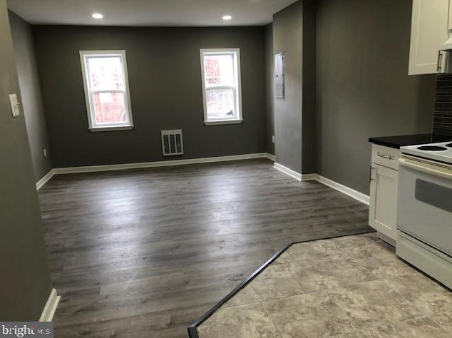 1657 Foulkrod St, Philadelphia, PA 19124-2738