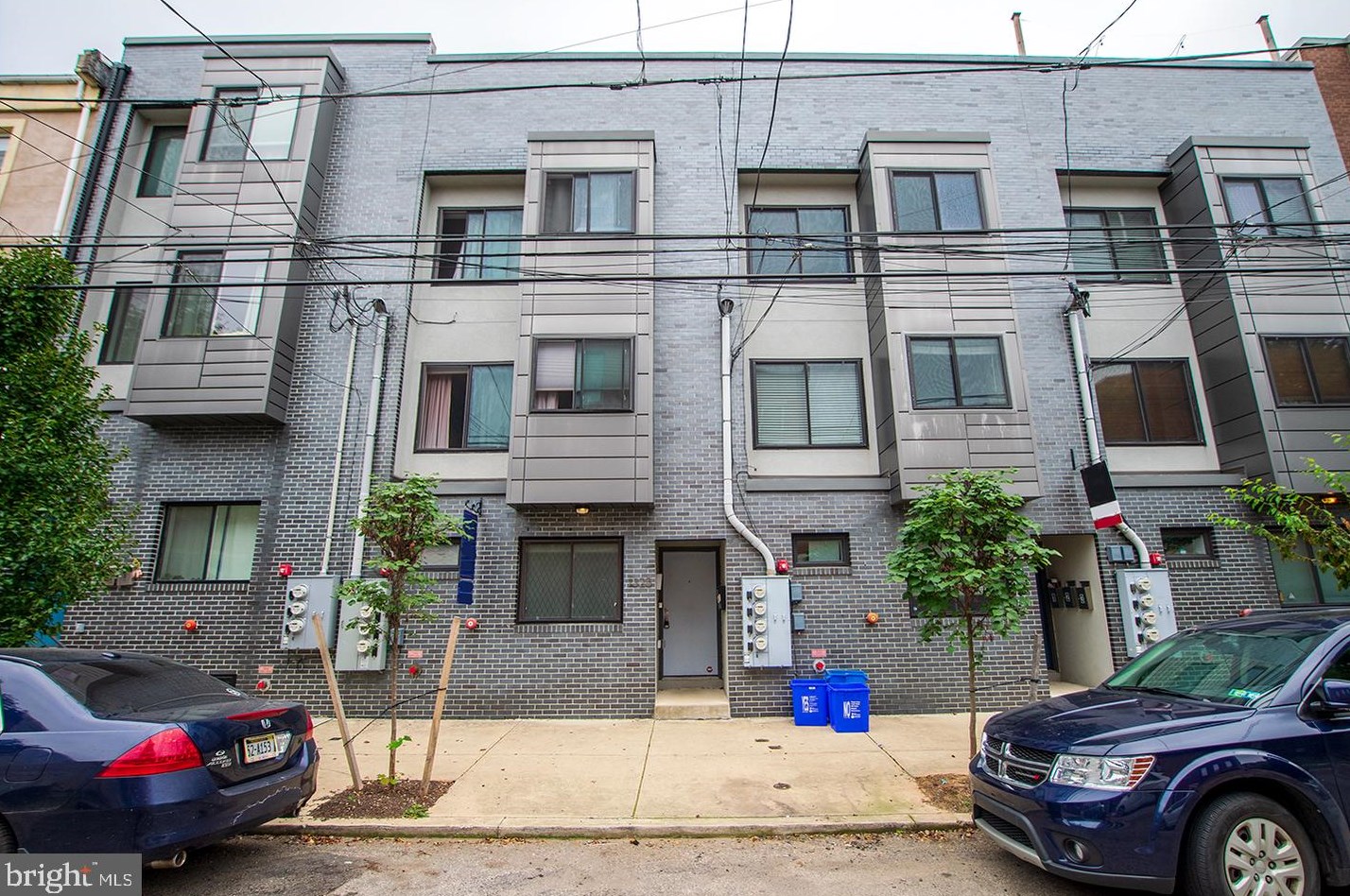 1325 7th St, Philadelphia, PA 19147-5828