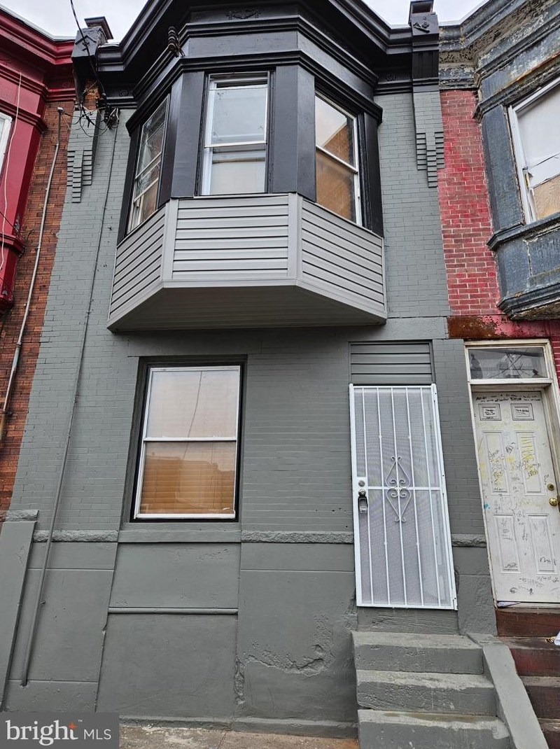 634 Tioga St, Philadelphia, PA 19134-1203